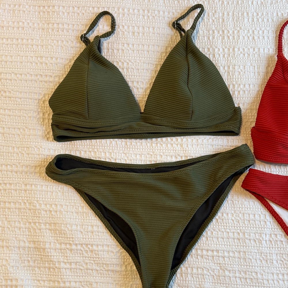 CUPSHE Women’s Two Piece Triangle Top  Set of 2 Green and Orange - Picture 2 of 9